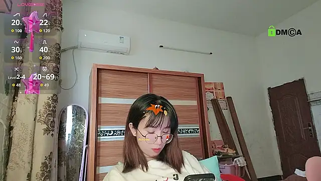 Lili 666 online show from November 9, 7:15 am