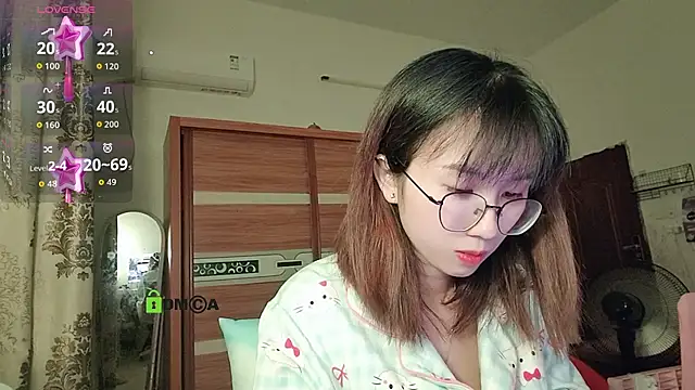 Lili 666 online show from October 25, 5:09 pm