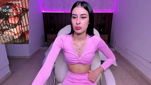 karlaa james online show from February 18, 10:36 am