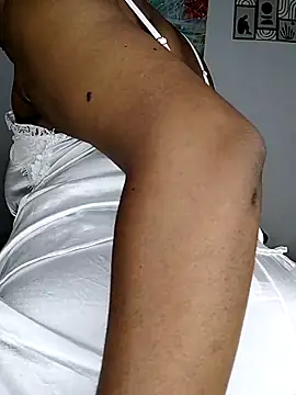 Sexymamibo online show from April 22, 9:39 am