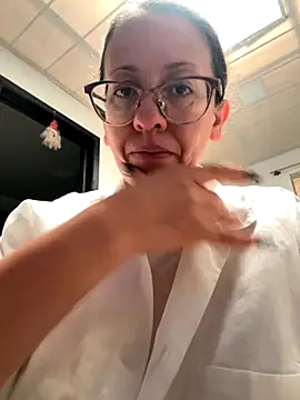 miss hanna07 online show from September 17, 5:33 pm