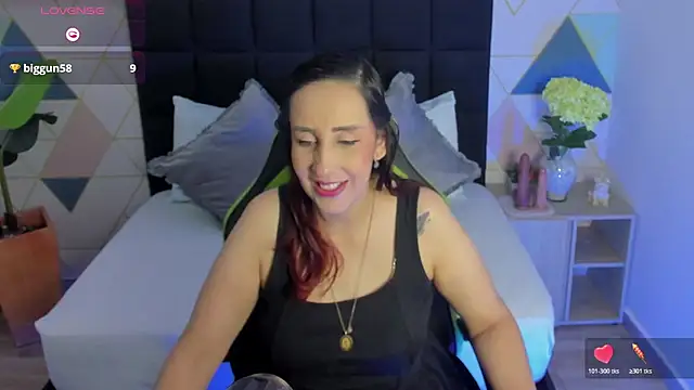 jadde13  online show from November 20, 8:32 pm