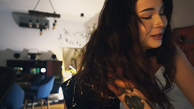 Leona Mell online show from November 16, 10:21 pm