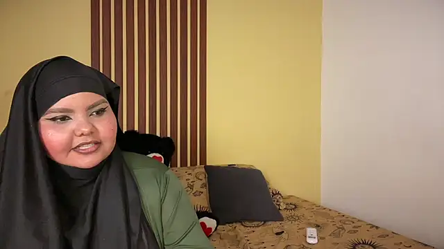  Shara Handal  online show from March 20, 9:36 am