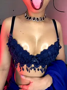 Snapshot of Hot-sexy222 chatting on October 14, 2:03 am Hot-sexy222 online show from October 14, 2:03 am