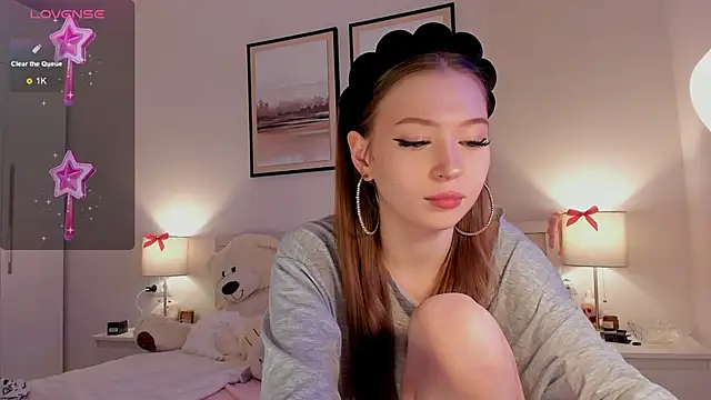 diana nier online show from March 25, 8:23 pm