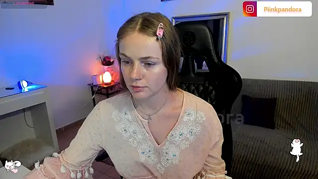 Piinkpandora online show from May 28, 10:18 pm