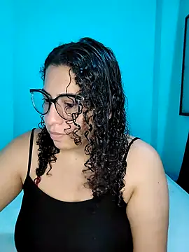 aixa 15 online show from May 11, 12:29 pm