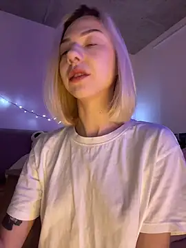  urbestie  online show from April 30, 12:05 am