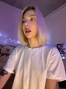  urbestie  online show from April 25, 10:40 pm