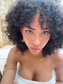 OSHUN  online show from June 9, 8:08 pm