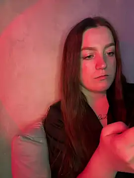 lera2022 online show from April 19, 4:29 pm