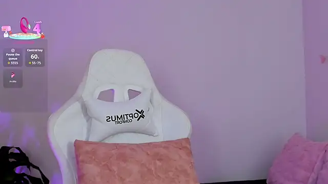 EmilyRive online show from October 25, 11:22 pm