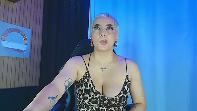 Camila Chainn online show from December 3, 10:50 am