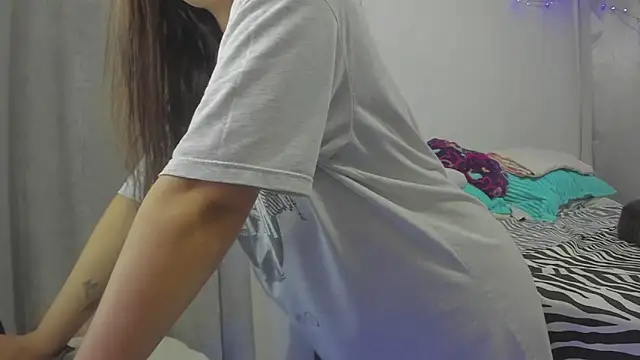 HARLEYNAPIER online show from November 23, 1:19 am