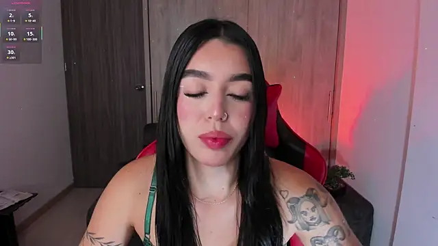 zoee jackson online show from February 4, 4:48 am