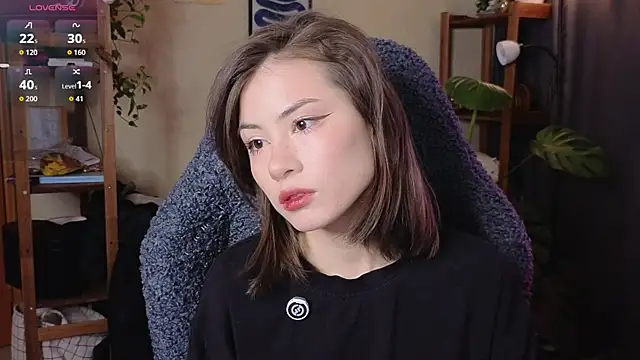 alicekiit online show from November 28, 7:33 am