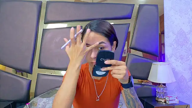 NicoleEsposito online show from November 5, 1:05 pm