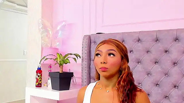 HaileeRoberts online show from March 16, 12:31 pm