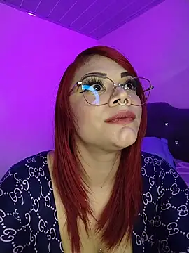 IamAlana  online show from November 15, 6:09 pm