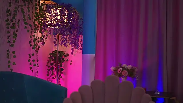 TheAyana online show from November 19, 1:44 pm