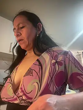 Freya Artemisa online show from February 3, 7:40 pm