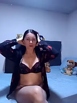 renata hot1 online show from December 15, 11:43 pm