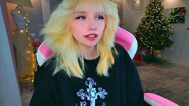 b4by LoL1 online show from January 17, 12:23 pm