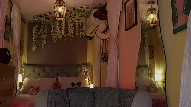 Snapshot of wayuu-goddess chatting on October 9, 9:19 pm wayuu-goddess online show from October 9, 9:19 pm