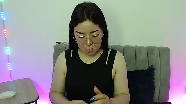 Marian Ran online show from December 16, 4:51 am