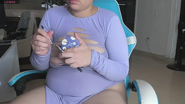 malak nanyy online show from April 2, 12:13 pm