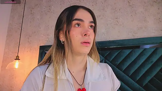 Lucy Vega online show from October 4, 4:29 am