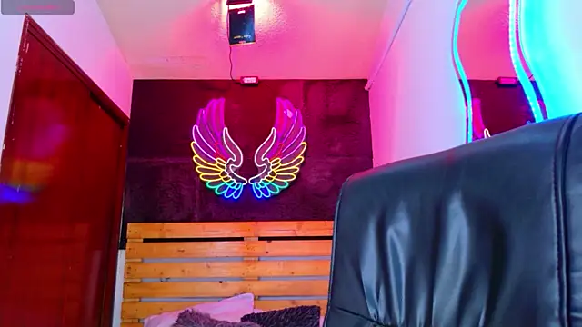 meghan nill online show from April 2, 2:53 am