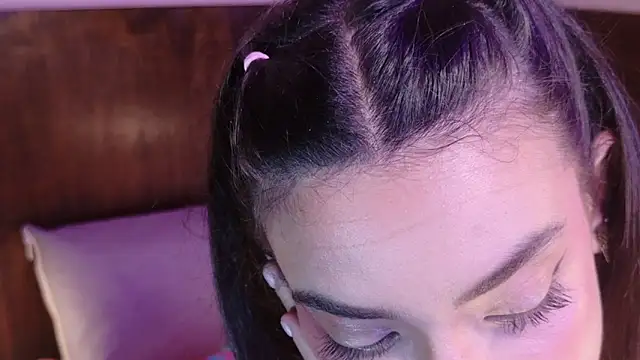 SeleneeEvanss online show from December 3, 10:45 pm