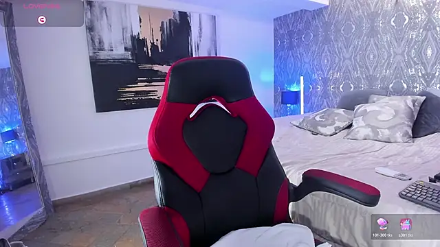 NaomiAsha online show from February 9, 3:53 am