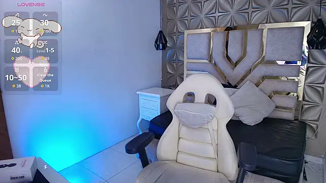 meraki fraise online show from November 9, 8:27 pm