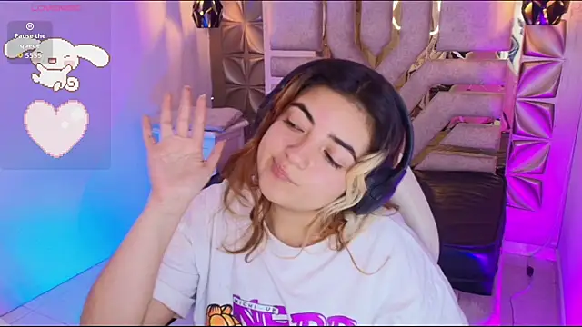 meraki fraise online show from November 5, 7:52 pm