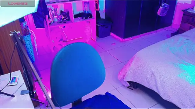 meraki fraise online show from April 17, 5:59 pm