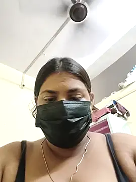 Hotmilfxox online show from May 8, 6:43 pm
