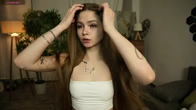 CherrylReid online show from April 23, 6:10 pm