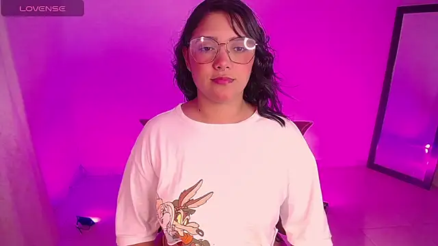 DIANEE 01 online show from October 19, 1:18 am