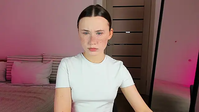 Stella Sunny online show from September 14, 3:26 am