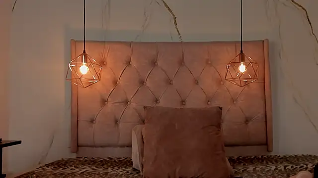 zamira 44 online show from December 15, 2:00 pm