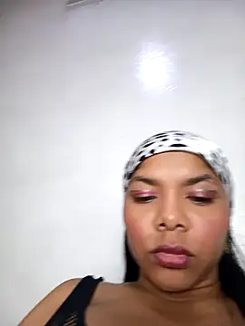 Diora Squirt juicy online show from September 24, 4:22 am