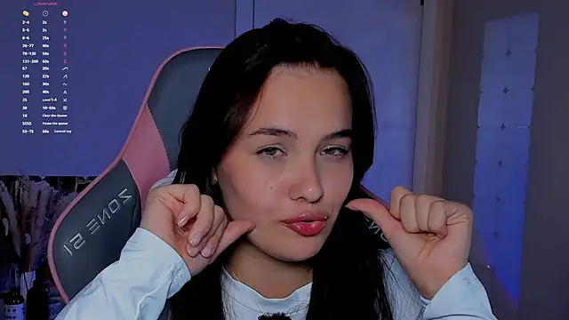  Sweetie  online show from October 18, 7:26 pm