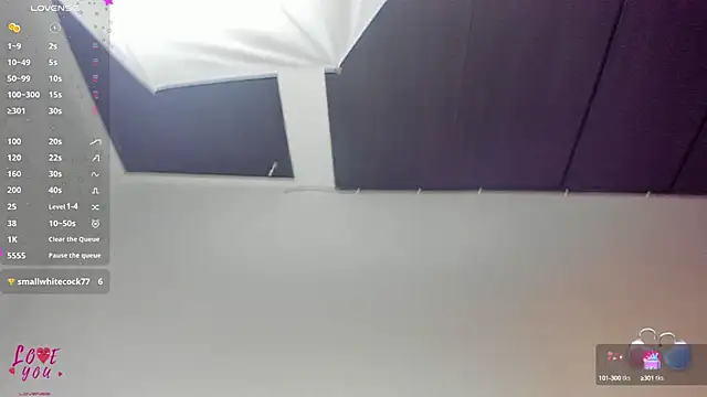 Snapshot of Vahiolet_smith chatting on September 18, 3:16 am Vahiolet smith online show from September 18, 3:16 am