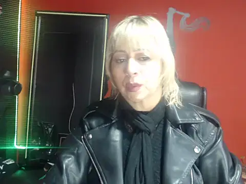 KLOE PIELL online show from February 2, 9:14 pm