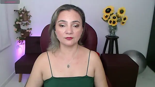 Ghada milf online show from April 18, 10:20 pm