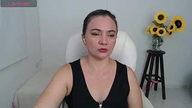 Ghada milf online show from October 18, 12:25 am