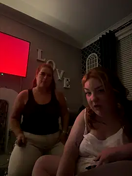 Snapshot of AlexaBlack93 chatting on October 19, 1:40 am AlexaBlack93 online show from October 19, 1:40 am
